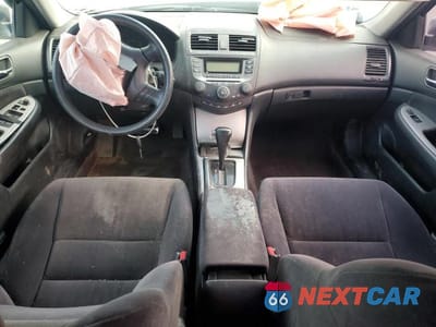 Zdjęcie 8 z 13 samochodu: 2003 HONDA ACCORD EX VIN:JHMCM56663C031216 - miniatura