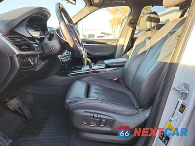 Zdjęcie 7 z 14 samochodu: 2018 BMW X5 XDRIVE50I VIN:5UXKR6C58J0U14555 - miniatura