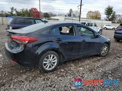 Trzecie zdjęcie samochodu z tyłu: 2017 KIA FORTE LX VIN:3KPFL4A75HE029226 - miniatura