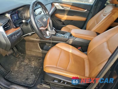 Zdjęcie 7 z 17 samochodu: 2021 CADILLAC XT5 PREMIUM LUXURY VIN:1GYKNDRS5MZ208649 - miniatura