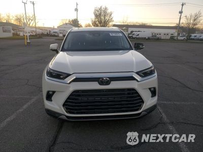 Piąte zdjęcie samochodu w środku: 2024 TOYOTA GRAND HIGHLANDER XLE VIN:5TDACAB58RS018797 - miniatura