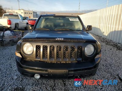 Piąte zdjęcie samochodu w środku: 2014 JEEP PATRIOT SPORT VIN:1C4NJPBB5ED632079 - miniatura
