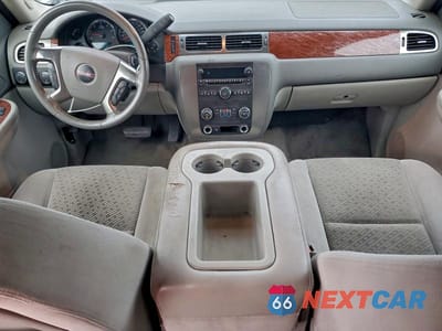 Zdjęcie 8 z 12 samochodu: 2007 GMC YUKON XL K1500 VIN:1GKFK16327J254409 - miniatura
