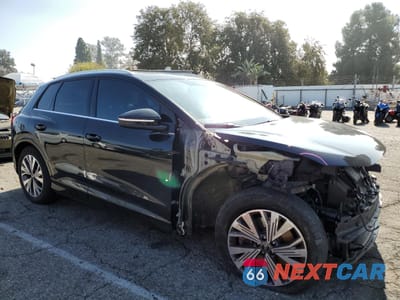 Czwarte zdjęcie samochodu z boku: 2024 AUDI Q4 E-TRON PREMIUM PLUS VIN:WA1BCBFZ0RP003688 - miniatura