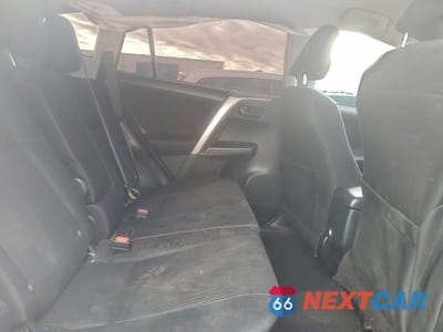 Zdjęcie 11 z 13 samochodu: 2018 TOYOTA RAV4 LE VIN:JTMZFREV5JJ212001 - miniatura