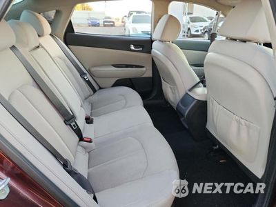 Zdjęcie 10 z 13 samochodu: 2017 KIA OPTIMA VIN:5XXGT4L34HG177289 - miniatura