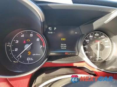 Zdjęcie 9 z 11 samochodu: 2017 ALFA ROMEO GIULIA VIN:ZARFAEBN2H7535451 - miniatura