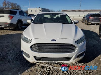 Piąte zdjęcie samochodu w środku: 2015 FORD FUSION S VIN:1FA6P0G74F5114917 - miniatura