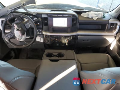 Zdjęcie 8 z 13 samochodu: 2024 FORD F250 SUPER DUTY VIN:1FT7X2BAXRED38209 - miniatura