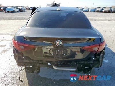 Zdjęcie 6 z 11 samochodu: 2020 ALFA ROMEO GIULIA TI VIN:ZARFAMBN3L7635786 - miniatura