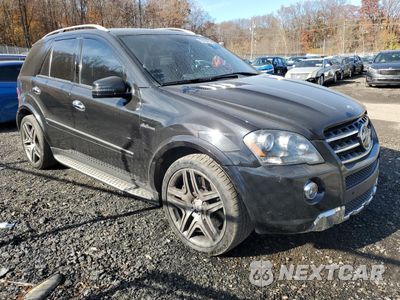 Czwarte zdjęcie samochodu z boku: 2011 MERCEDES-BENZ ML 63 AMG VIN:4JGBB7HB4BA684061 - miniatura