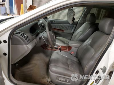 Zdjęcie 7 z 14 samochodu: 2005 TOYOTA CAMRY LE VIN:4T1BF30K55U612023 - miniatura