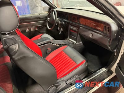 Piąte zdjęcie samochodu w środku: 1984 MERCURY COUGAR VIN:1MEBP92F2EH699360 - miniatura