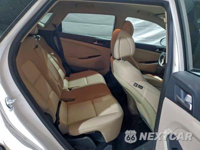 Zdjęcie 11 z 13 samochodu: 2018 HYUNDAI TUCSON SEL VIN:KM8J3CA41JU684688 - miniatura