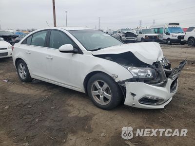 Czwarte zdjęcie samochodu z boku: 2015 CHEVROLET CRUZE LT VIN:1G1PC5SB3F7172937 - miniatura