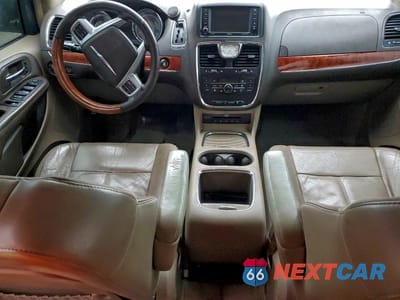 Zdjęcie 8 z 13 samochodu: 2014 CHRYSLER TOWN & COUNTRY LIMITED VIN:2C4RC1GG9ER149950 - miniatura