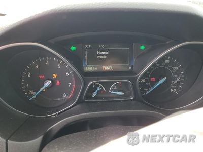 Zdjęcie 9 z 16 samochodu: 2017 FORD FOCUS SE VIN:1FADP3K22HL282509 - miniatura