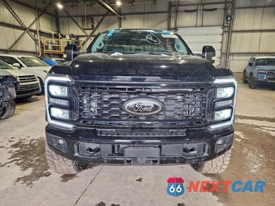 Piąte zdjęcie samochodu w środku: 2025 FORD F350 SUPER DUTY VIN:1FT8W3BMXSEC91907 - miniatura