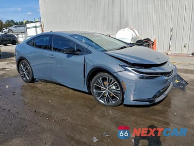 Czwarte zdjęcie samochodu z boku: 2026 TOYOTA PRIUS XLE VIN:JTDACAAU5T3067778 - miniatura