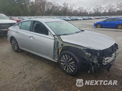 Czwarte zdjęcie samochodu z boku: 2023 NISSAN ALTIMA SV VIN:1N4BL4DV9PN341736 - miniatura