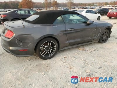 Trzecie zdjęcie samochodu z tyłu: 2020 FORD MUSTANG VIN:1FATP8UH8L5113571 - miniatura