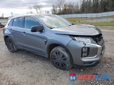 Czwarte zdjęcie samochodu z boku: 2021 MITSUBISHI OUTLANDER SPORT ES VIN:JA4APUAU6MU020884 - miniatura