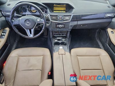 Zdjęcie 8 z 12 samochodu: 2012 MERCEDES-BENZ E 350 4MATIC VIN:WDDHF8JB5CA575389 - miniatura
