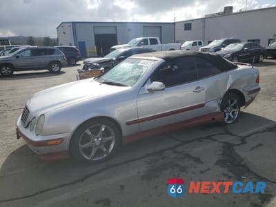 2003 MERCEDES-BENZ CLK 320 WDBLK65G63T130673 - główne zdjęcie licytacji z USA - miniatura