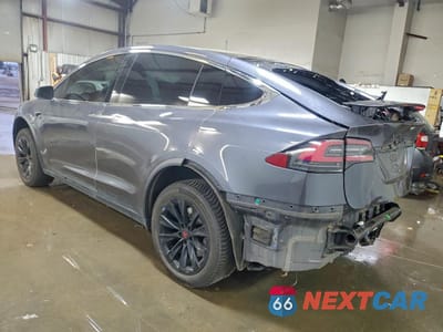 Drugie zdjęcie samochodu z przodu: 2021 TESLA MODEL X VIN:5YJXCAE25MF321383 - miniatura