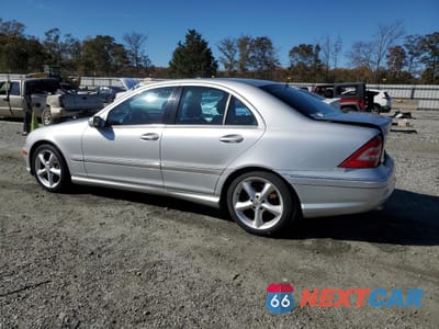 Drugie zdjęcie samochodu z przodu: 2005 MERCEDES-BENZ C 230K SPORT SEDAN VIN:WDBRF40J25F667368 - miniatura