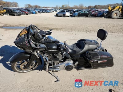 Trzecie zdjęcie samochodu z tyłu: 2017 HARLEY-DAVIDSON FLTRX ROAD GLIDE VIN:1HD1KHC33HB696046 - miniatura