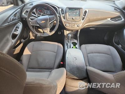 Zdjęcie 8 z 14 samochodu: 2017 CHEVROLET MALIBU LS VIN:1G1ZB5ST7HF239293 - miniatura