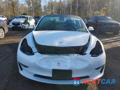 Piąte zdjęcie samochodu w środku: 2023 TESLA MODEL 3 VIN:LRW3E1FA6PC843047 - miniatura