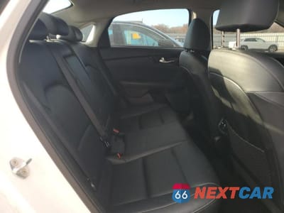 Zdjęcie 10 z 11 samochodu: 2019 KIA FORTE EX VIN:3KPF54AD7KE045094 - miniatura