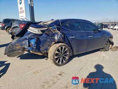 Trzecie zdjęcie samochodu z tyłu: 2017 NISSAN MAXIMA 3.5S VIN:1N4AA6AP0HC400169 - miniatura