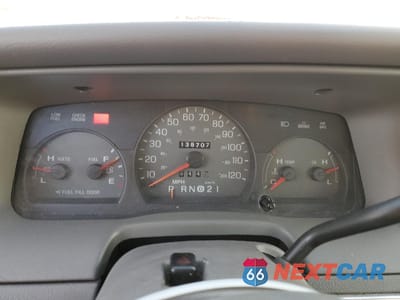 Zdjęcie 9 z 12 samochodu: 2001 MERCURY GRAND MARQUIS LS VIN:2MEFM75W31X705185 - miniatura