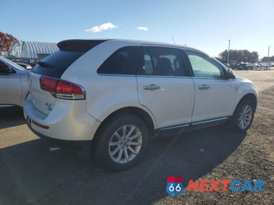 Trzecie zdjęcie samochodu z tyłu: 2013 LINCOLN MKX VIN:2LMDJ8JK2DBL24021 - miniatura