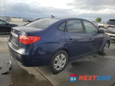 Trzecie zdjęcie samochodu z tyłu: 2010 HYUNDAI ELANTRA BLUE VIN:KMHDU4AD7AU923385 - miniatura