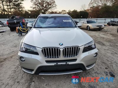 Piąte zdjęcie samochodu w środku: 2011 BMW X3 XDRIVE35I VIN:5UXWX7C50BL730089 - miniatura