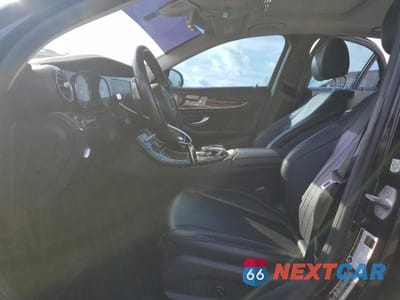 Zdjęcie 7 z 12 samochodu: 2018 MERCEDES-BENZ E 300 VIN:WDDZF4JB3JA389196 - miniatura