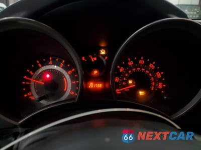 Zdjęcie 9 z 12 samochodu: 2013 TOYOTA SCION TC VIN:JTKJF5C73D3045133 - miniatura