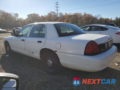 Drugie zdjęcie samochodu z przodu: 2011 FORD CROWN VICTORIA POLICE INTERCEPTOR VIN:2FABP7BV5BX108582 - miniatura