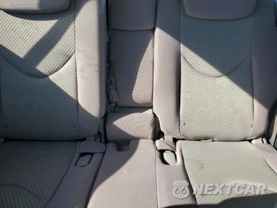 Zdjęcie 10 z 13 samochodu: 2006 TOYOTA RAV4 VIN:JTMBD33V066019966 - miniatura