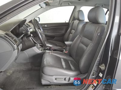 Zdjęcie 7 z 12 samochodu: 2004 HONDA ACCORD EX VIN:1HGCM665X4A068573 - miniatura