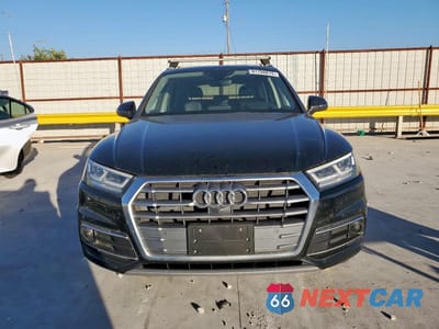 Piąte zdjęcie samochodu w środku: 2019 AUDI Q5 PRESTIGE VIN:WA1CNAFY5K2086070 - miniatura