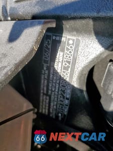 Zdjęcie 9 z 10 samochodu: 2025 BMW S 1000 RR VIN:WB10P2308S6L91866 - miniatura