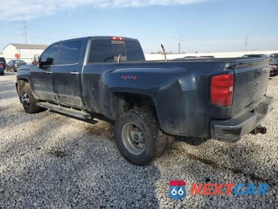 Drugie zdjęcie samochodu z przodu: 2019 CHEVROLET SILVERADO K3500 LTZ VIN:1GC4KXEY1KF254268 - miniatura