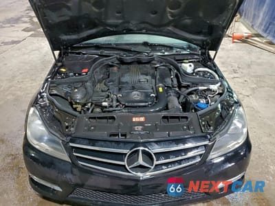Zdjęcie 11 z 12 samochodu: 2014 MERCEDES-BENZ C 250 VIN:WDDGF4HBXEA948004 - miniatura
