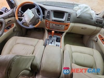 Zdjęcie 8 z 16 samochodu: 2004 LEXUS LX 470 VIN:JTJHT00W543540699 - miniatura