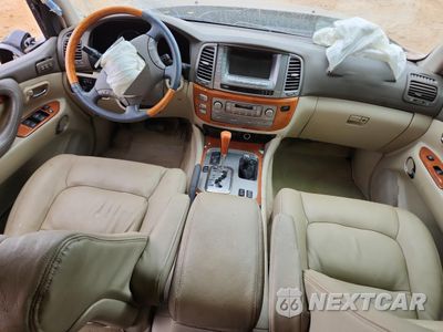 Zdjęcie 8 z 16 samochodu: 2004 LEXUS LX 470 VIN:JTJHT00W543540699 - miniatura
